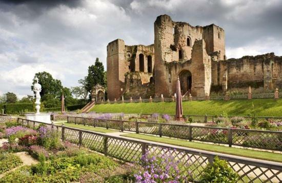Kenilworth Cosy Castle View Apartment Exterior photo